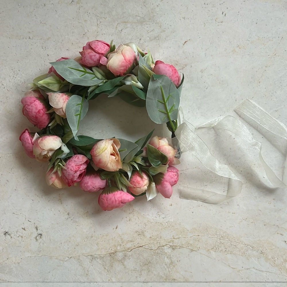 Floral Wreath Headband. Perfect for Wedding/ Halloween/ Photo prop. New in bag.